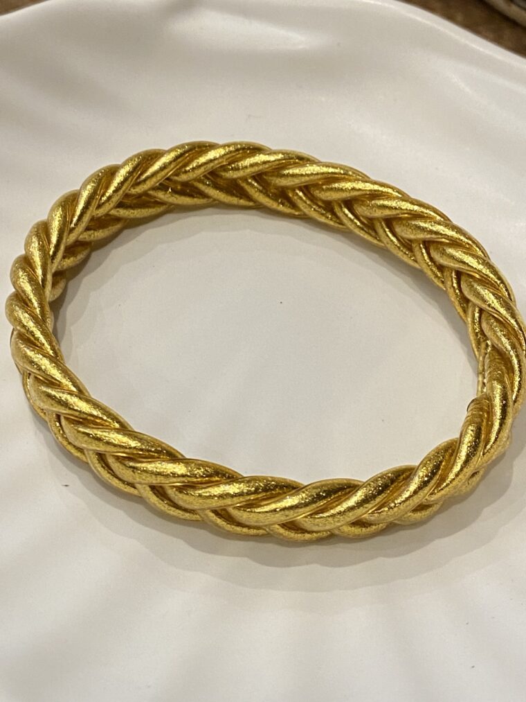 bracelet bouddhiste