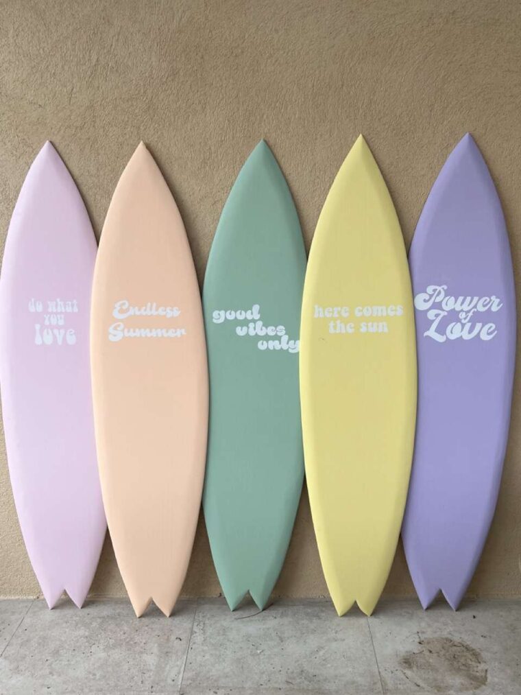 planche de surf décorative pastel