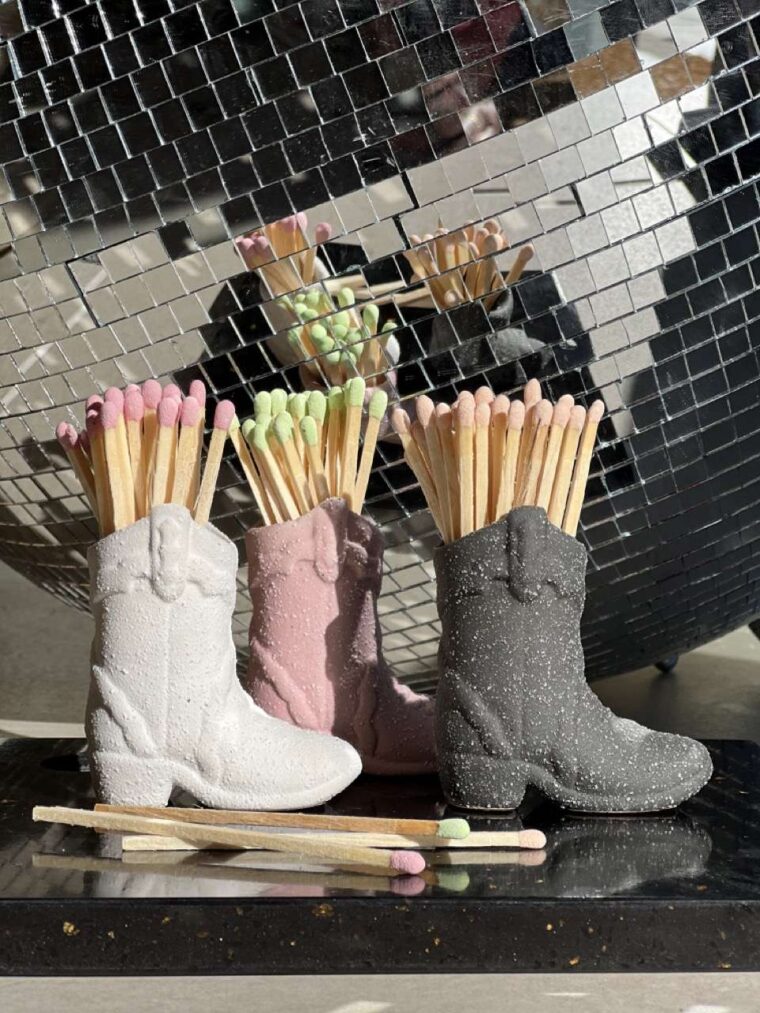 allumette boots Santiag matches decoration accessoire bouc bel air Aix en Provence