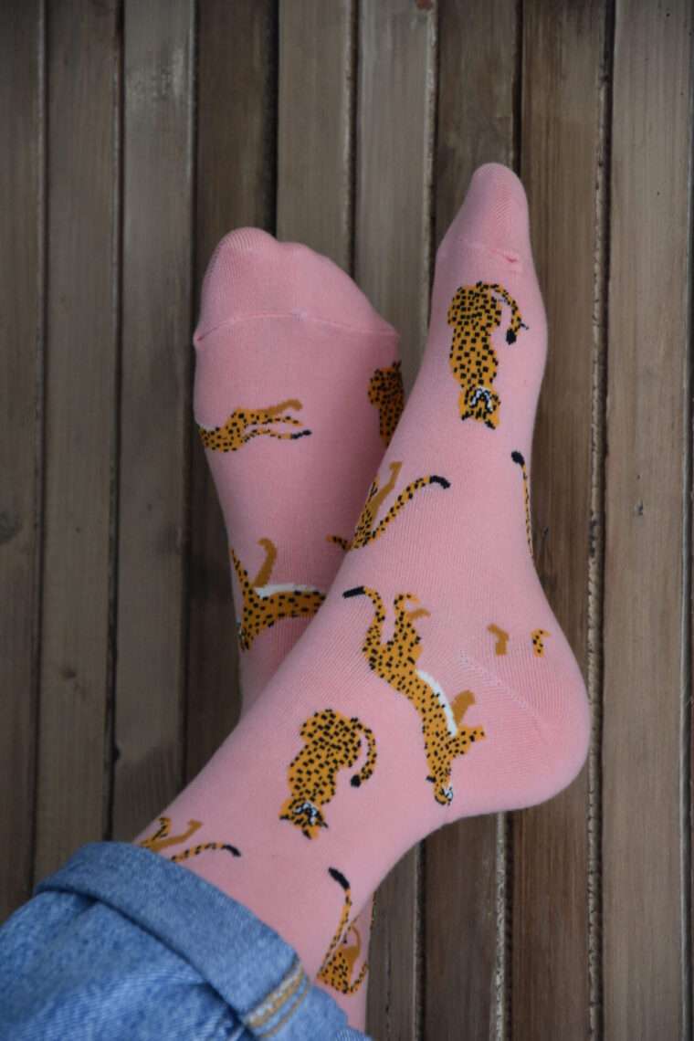 chaussette leopard rose accessoire idée cadeau
