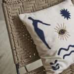 coussin brodé greeka oeil symbole coton housse yliades decoration textiles