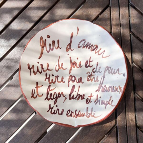 saladier assiette émaillé terre cuite terracotta Marie Sophie Maury artisanat decoration art de la table Aix en Provence message