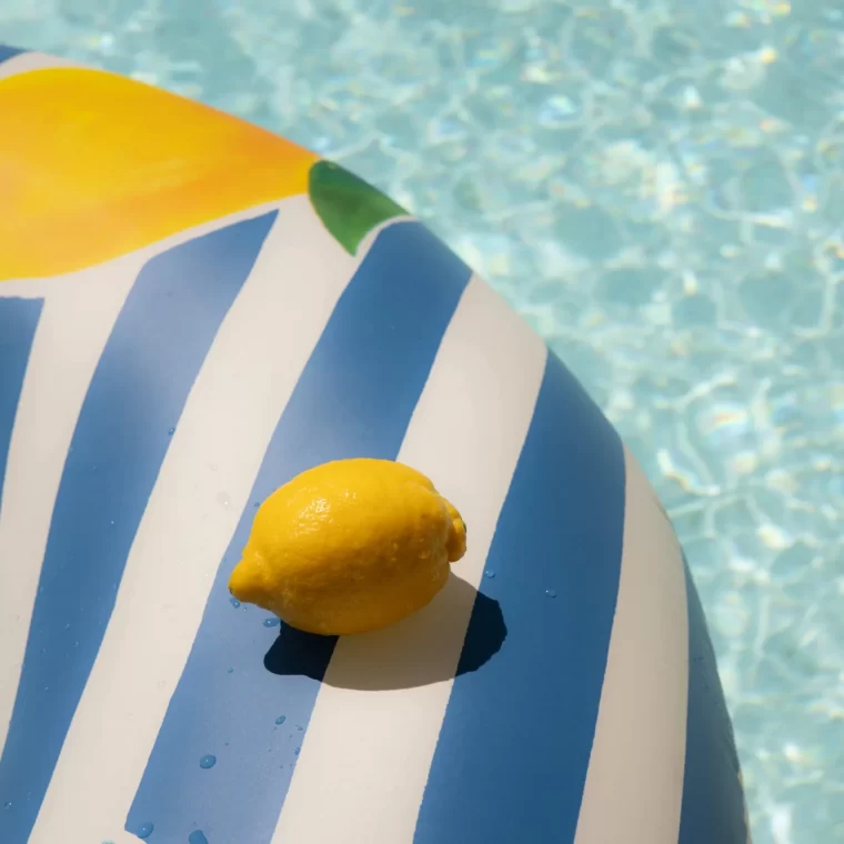 bouée gonflable amalfi été piscine accessoires stylé