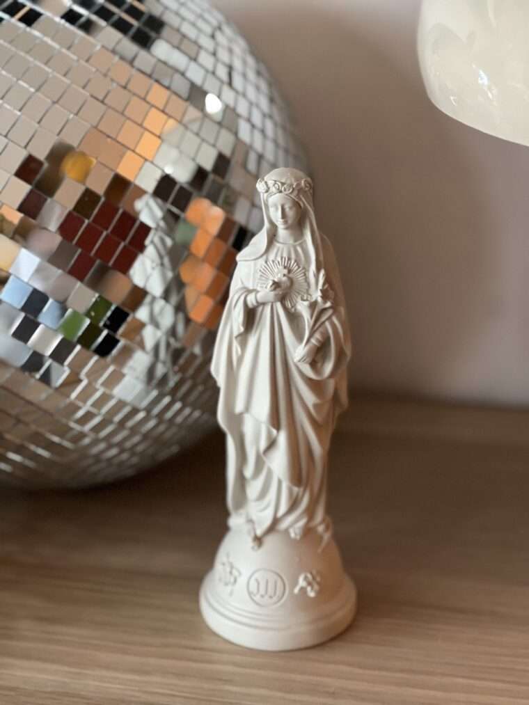 STATUETTES LA VIERGE MARIE AUX FLEURS – Image 6