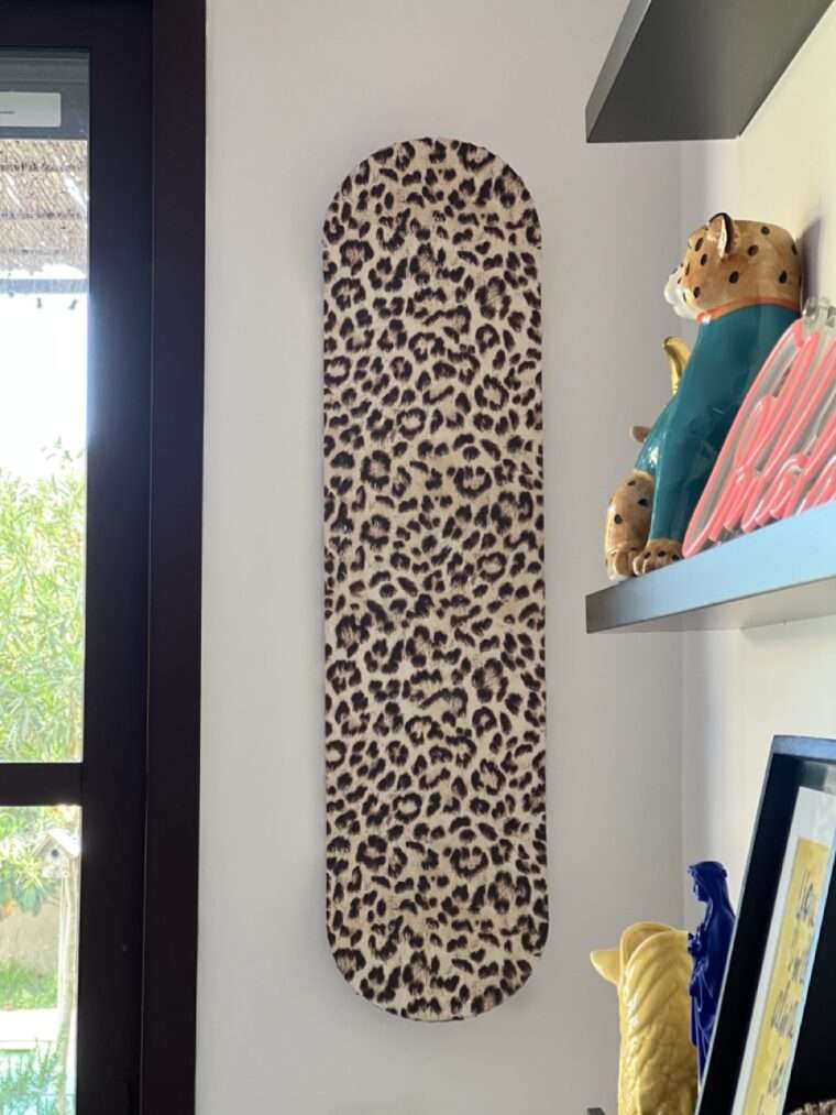 planche skate skateboard deco peinture leopard décoration murale